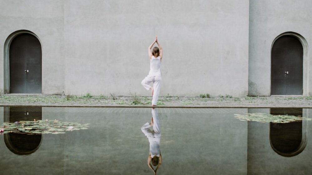 Peaceful wellness — red light therapy for pain and inflammation